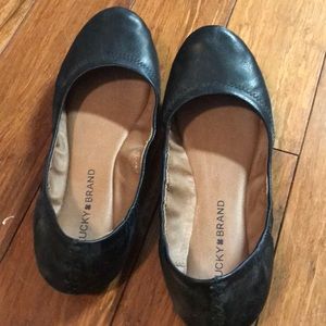 Women’s Lucky Flats Size 7